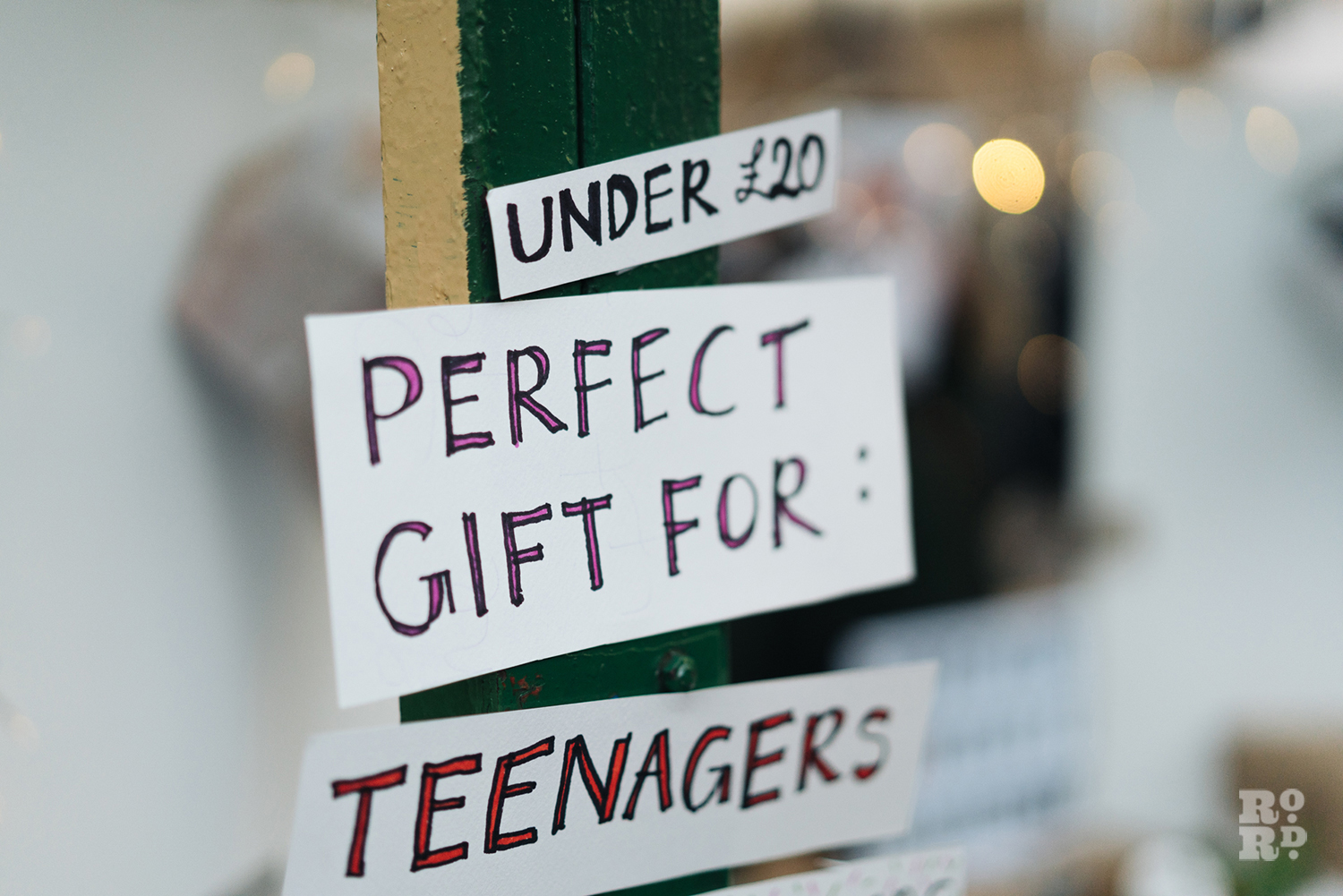 Perfect gifts for teenagers at Roman Road Christmas Fair 2016 © Roman Koblov