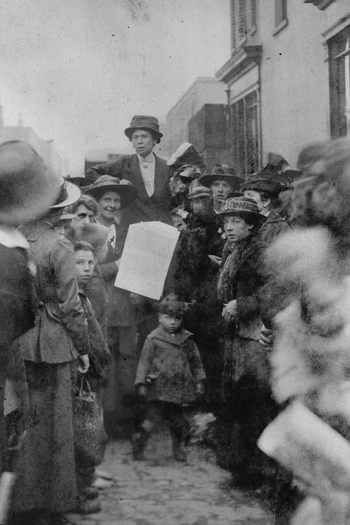 Bow Suffragette Melvina Walker speaking to spectators