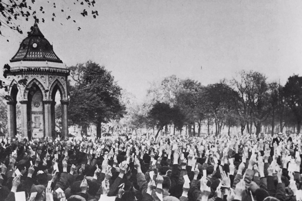 A protest at the Forum in Victoria Park during a 1954 docker strike