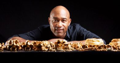 Gus Casely-Hayford appointed V&A East director