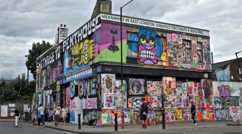 The Lord Napier in Hackney Wick after its street art takeover in July 2016 © Ian Roberts