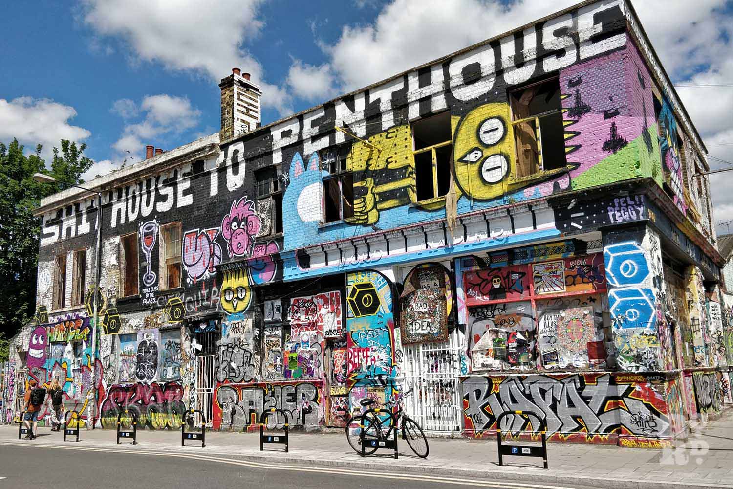 The Lord Napier's side in 2019 with 'shithouse to penthouse' prominent