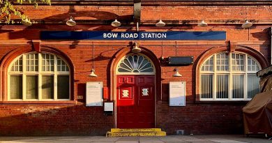 Closure due to lockdown, Bow Road tube station, 2020
