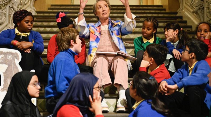 Dame Emma Thompson speaking to Globe Primary House, raising awareness of Young V&A.